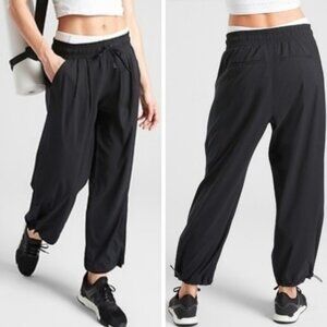 EUC Women's ATHLETA Revive Ankle Wide Leg Pant Black #446636 | Size 8P‎